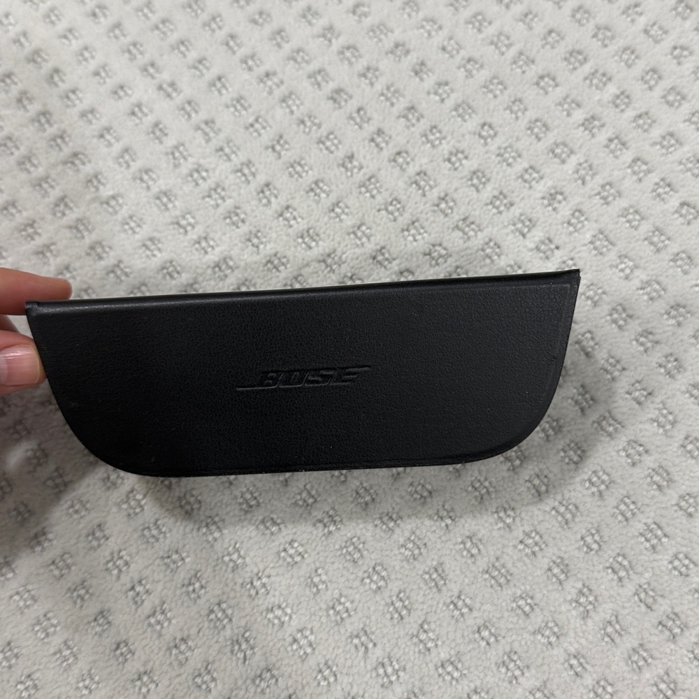 BOSE audio Bluetooth sunglasses - Picture 2 of 2
